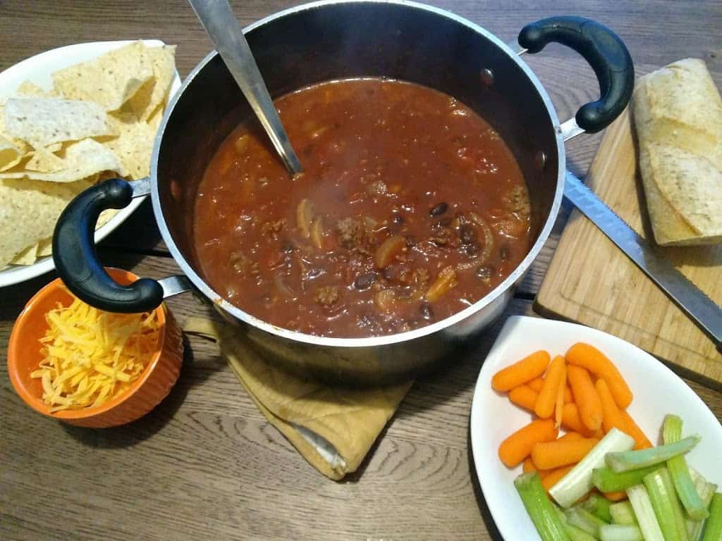 Chili Recipe (for stove top OR crockpot!) Simple Life
