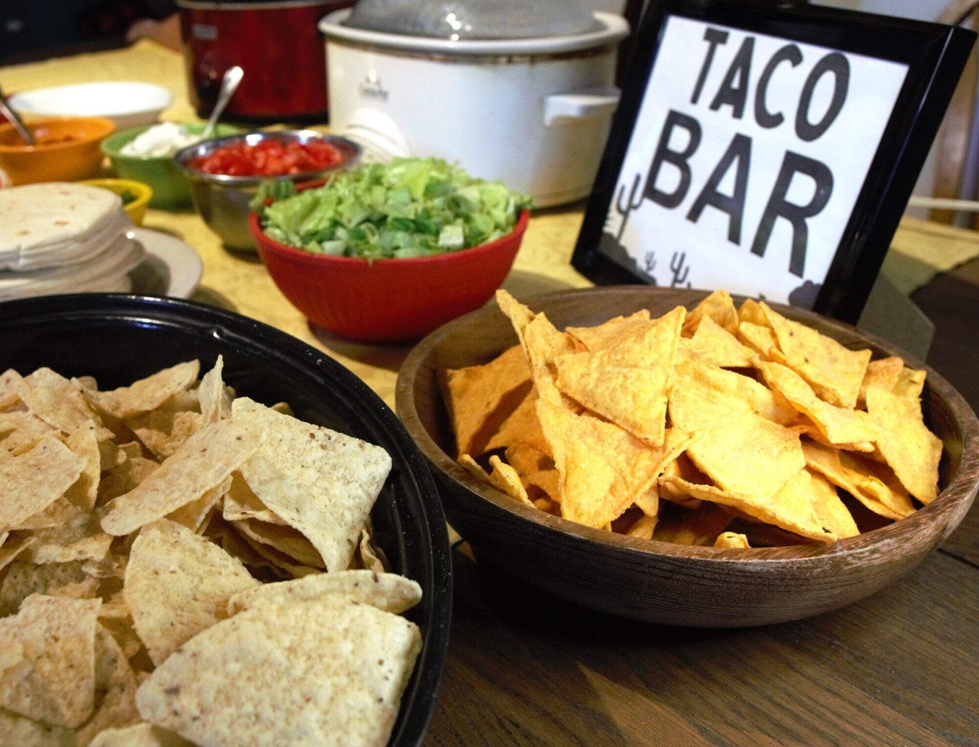 How to Throw a Taco Bar Party (Printable Taco Bar Checklist Included)